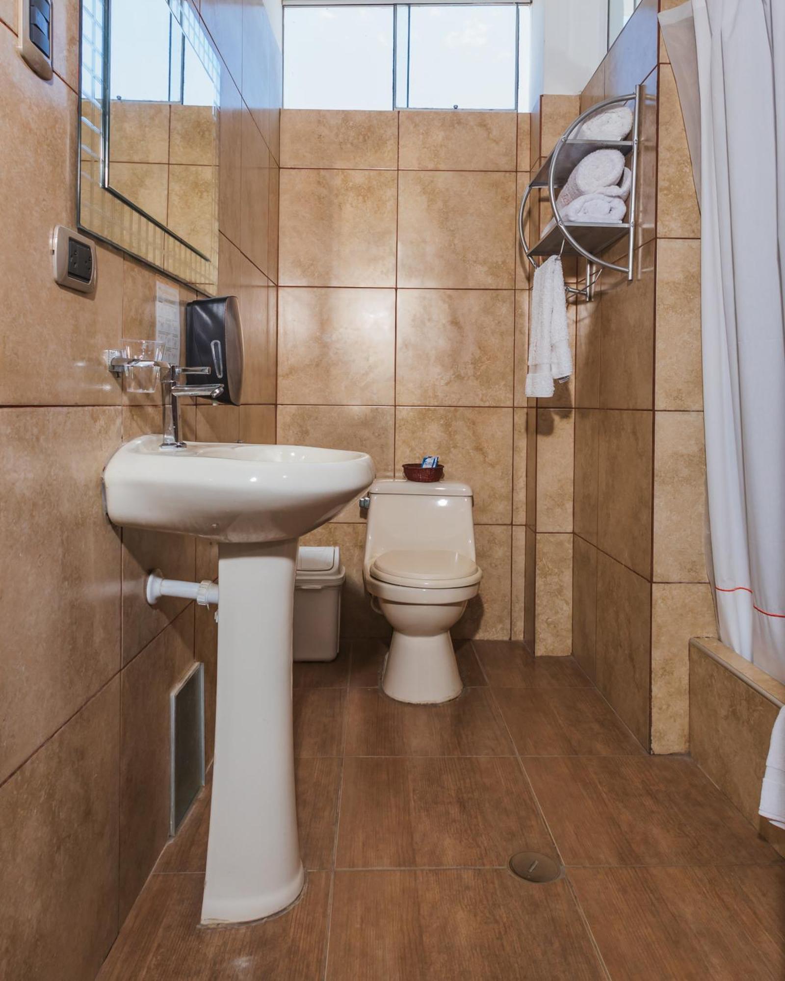 Hotel B'Liam Tumbes Dış mekan fotoğraf